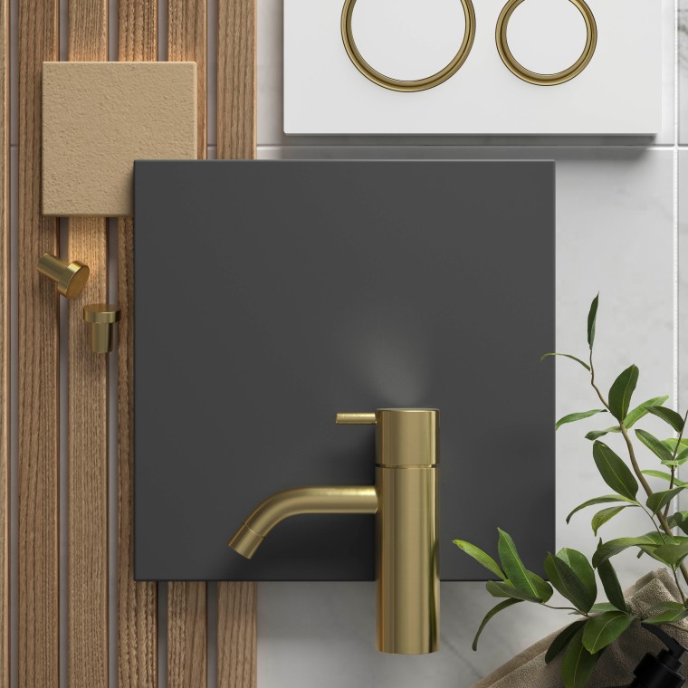 Moodboard med sort, messing og træ Moodboard med sort, messing og træ