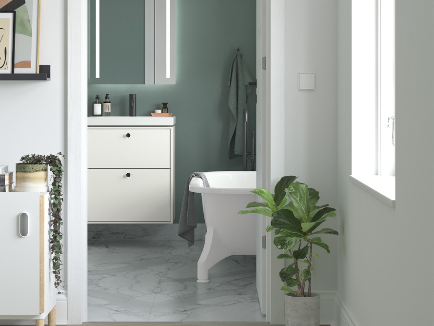 Ifö badeværelse med grønne vægge Ifö badeværelse med grønne vægge